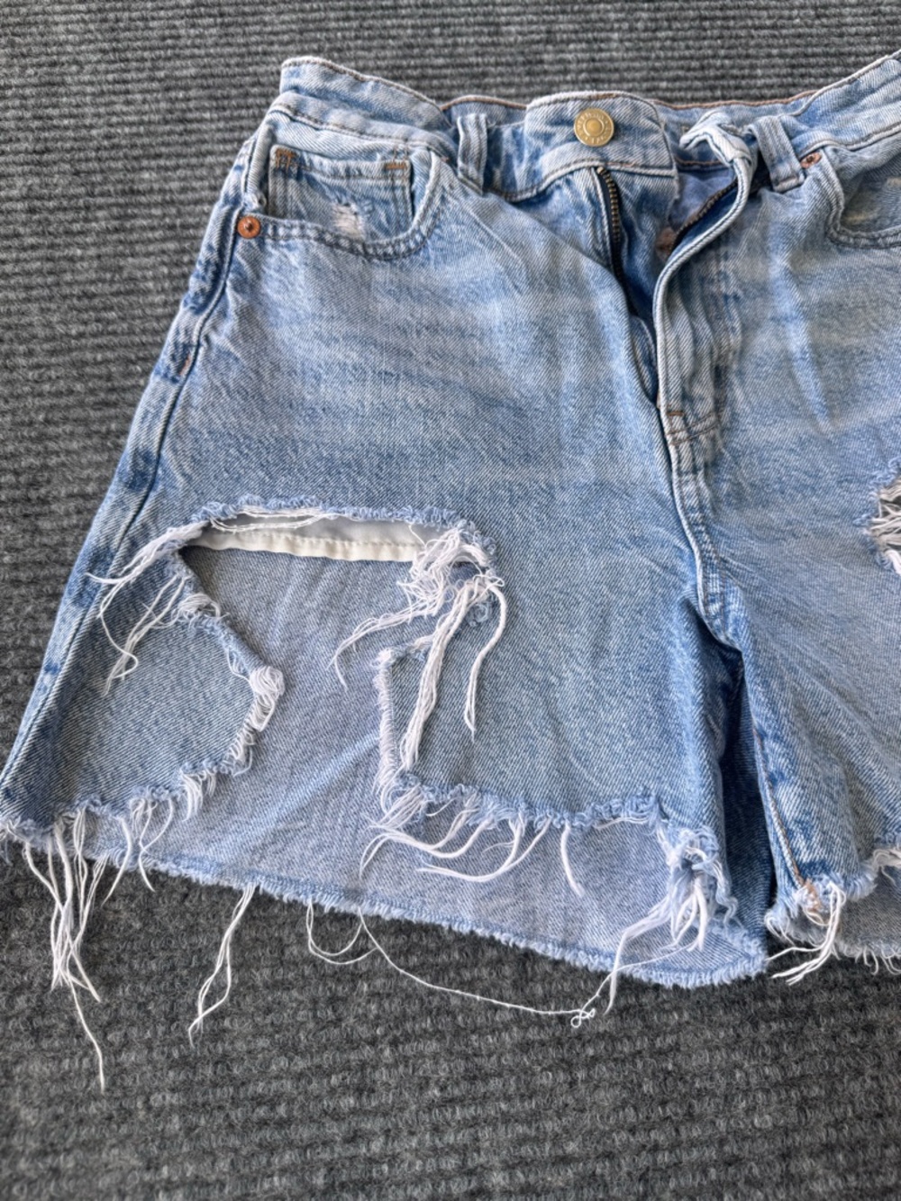 American Eagle Outfitters Baggy Mom distressed short 00 - Picture 5 of 8